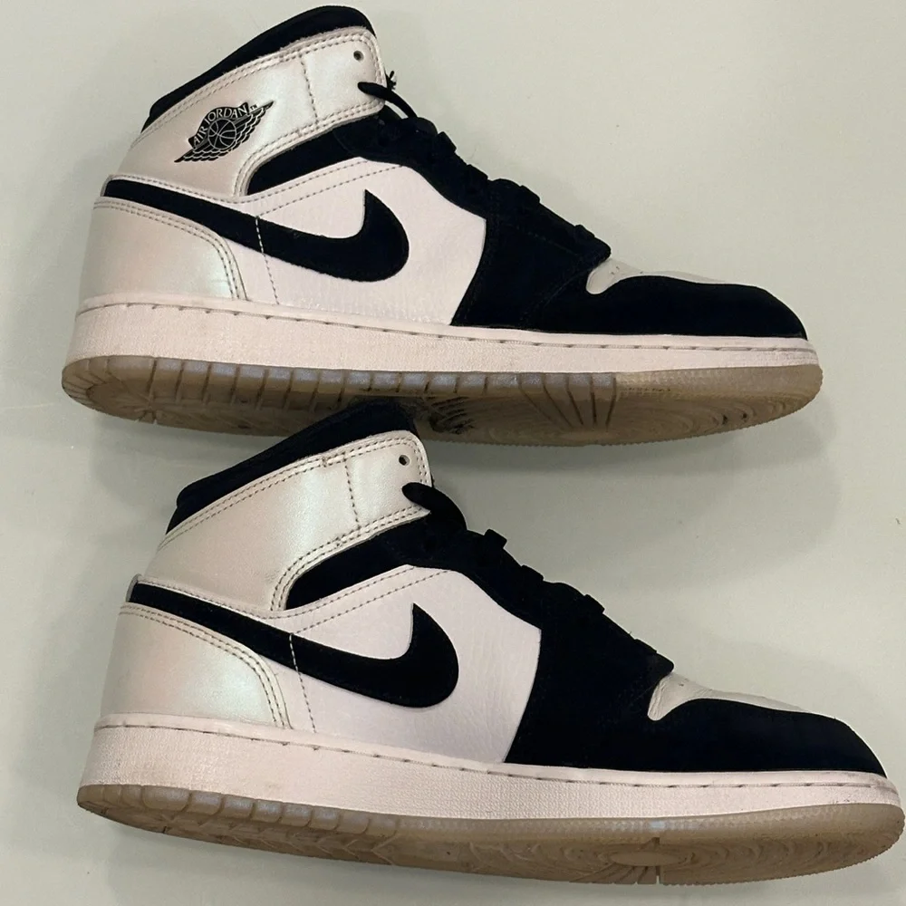 Nike Air Jordan 1 MID SE (GS)